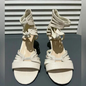 Nine West wedge heels Size 9.5 white